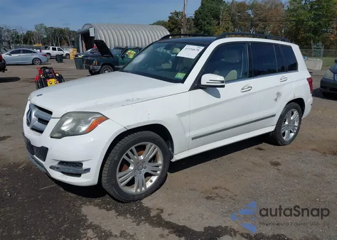 2015 Mercedes-Benz Glk 350 4Matic z USA, uszkodzony, nr VIN WDCGG8JB4FG342859